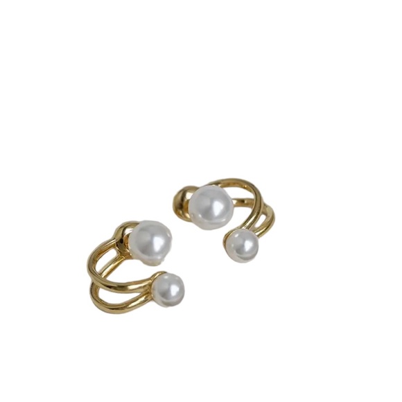 Gold Pearl Sophisticated Drop Style Earrings - Picture 3 of 6